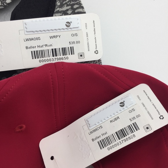 2 For 1 Sales Lululemon Baller Hat/ Run One Size - Picture 11 of 11